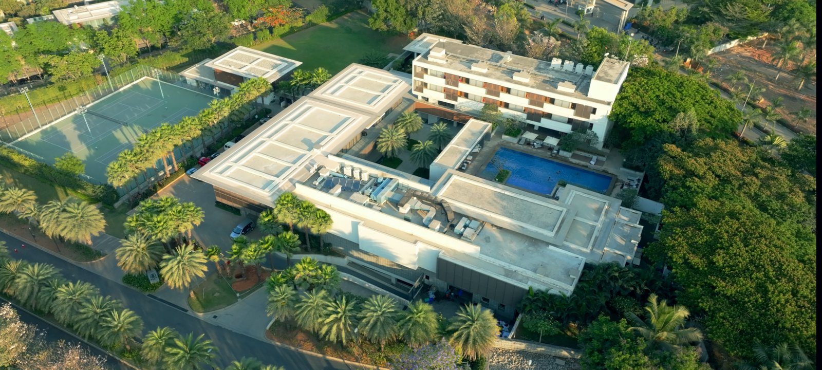 DJI_0402.00_00_27_19.Still032@3x